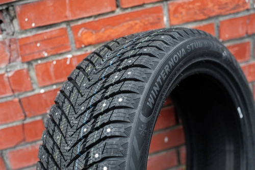 фото протектора и шины WINTERNOVA STUD II Шина ZMAX WINTERNOVA STUD II 275/35 R20 102T